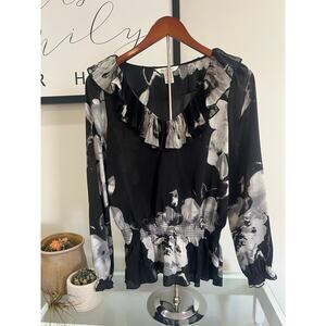 Black & White Floral Chiffon V-Neck Blouse by White House Black Market, size XS